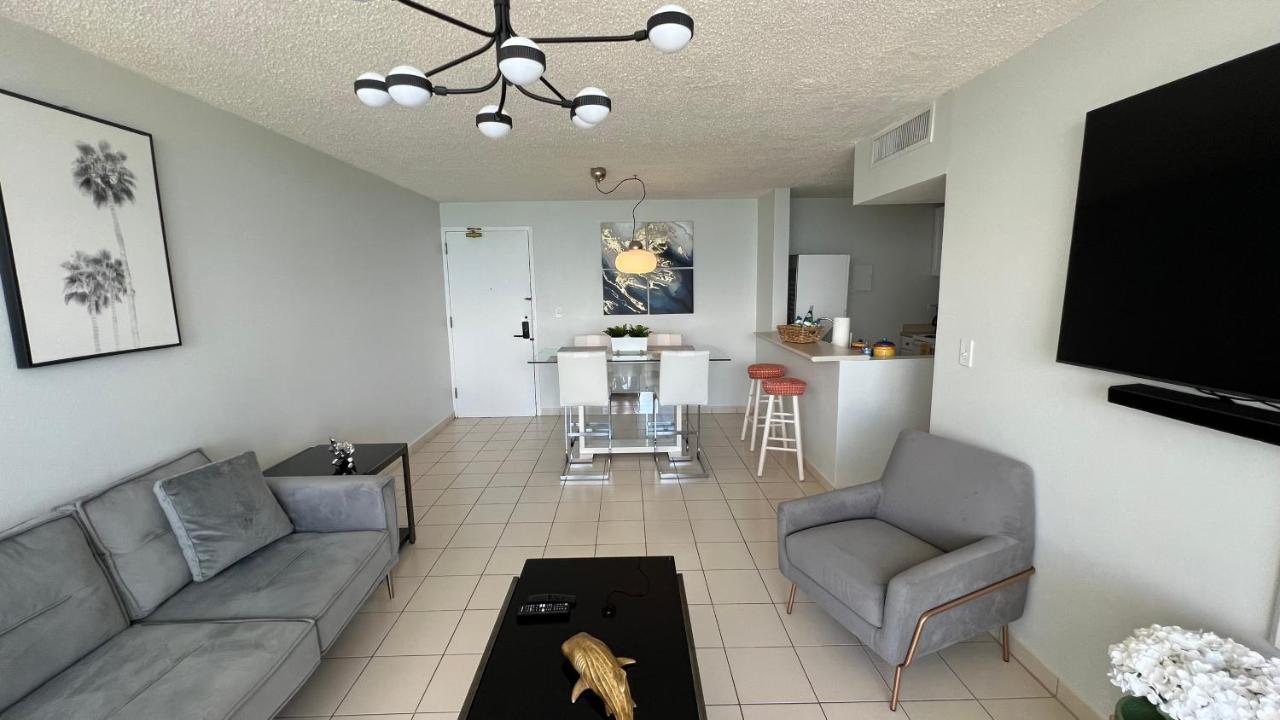 Ocean Front 2 Bedroom & Bath In Isla Verde San Juan Exterior photo